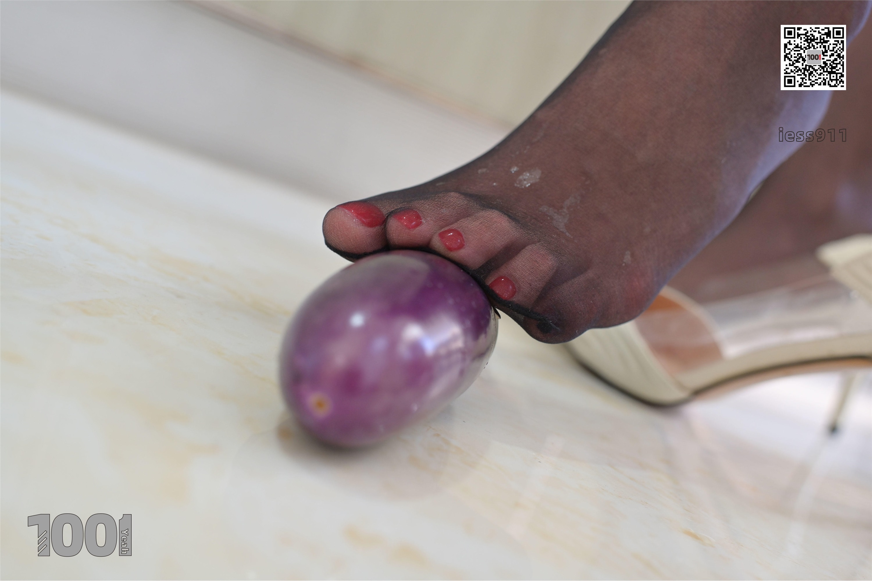 IESS异思趣向  一千零一夜 模特：Lucy《厨房里的妻子2》